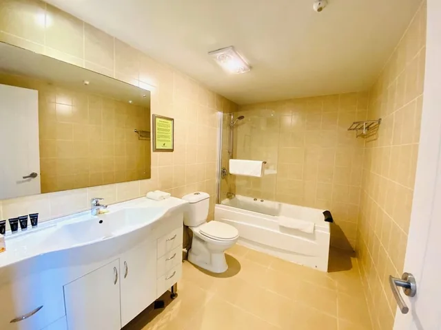 1 Bedroom, Deluxe, Apartment, King Bed, Alpha Motel Luxury Apartments 9/10