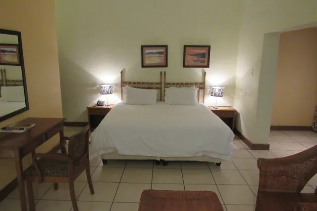 جناح بسريرين منفصلين، Emafini Country Lodge 4/5