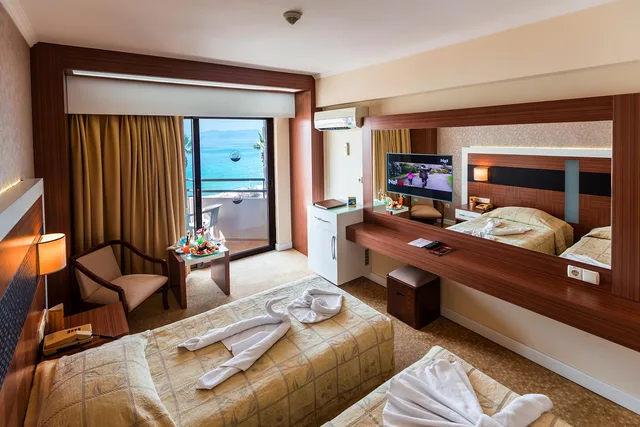 غرفة قياسية بسرير مزدوج، Derici Hotel 1/1
