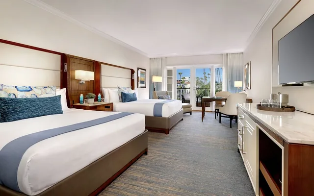 Room, 2 Double Beds, Courtyard Area, Balboa Bay Resort 1/10