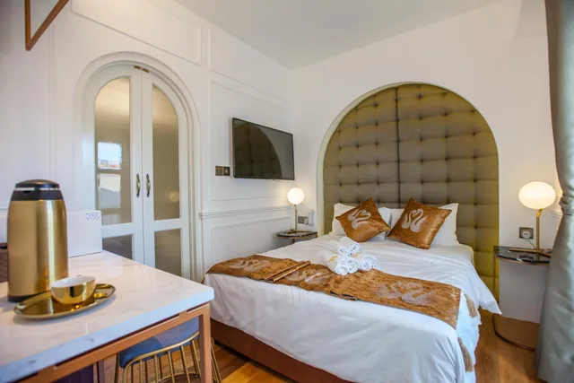 Deluxe, Balcony, White Mansion Hotel 3/3