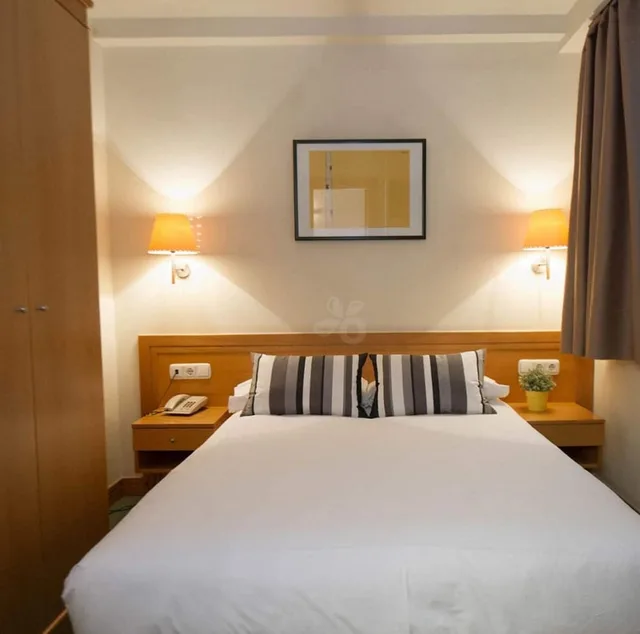 غرفة بسريرين منفصلين، Hotel Zaragoza Plaza 1/10