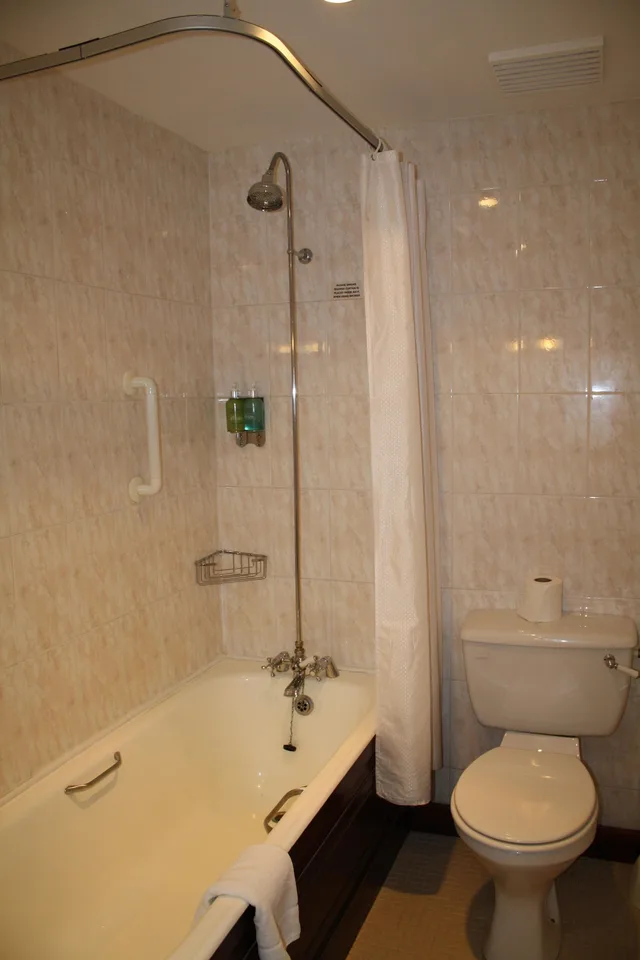 غرفة قياسية بسريرين منفصلين، Renvyle House 7/7