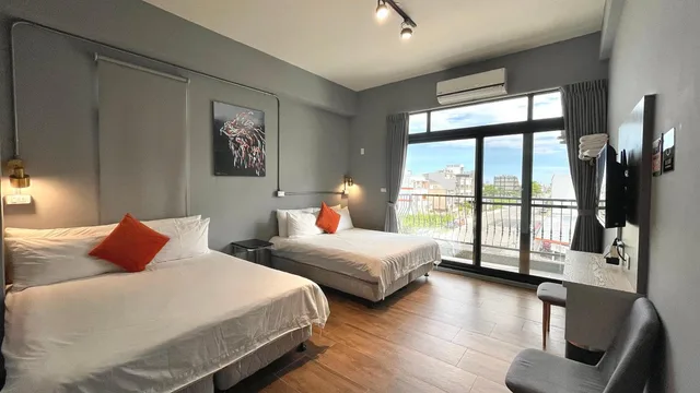 غرفة رباعية بسريرين مزدوجين بشرفة، Taitung Sun Forest BnB 1/2