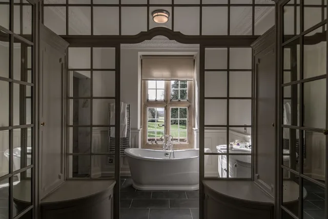 State, Suite, Mansion, King Bed, Tylney Hall 3/3