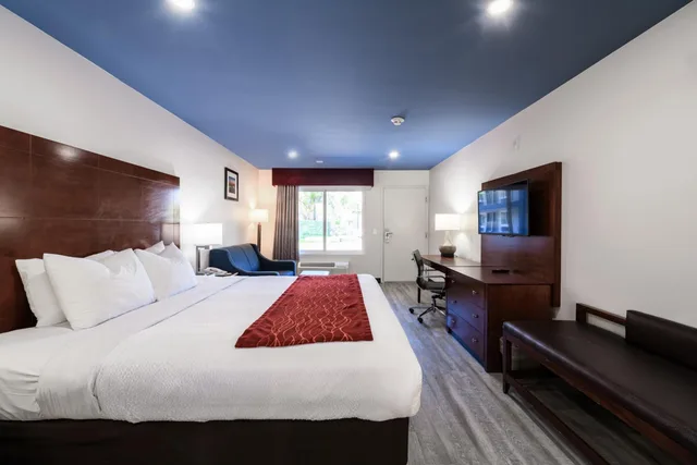 جناح بسرير كينج، Hyland Inn near Pasadena Civic Center 3/10