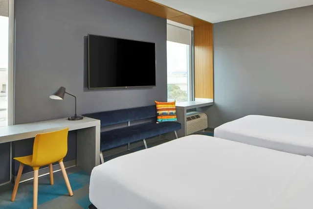 Room, 2 Queen Beds, Accessible, Aloft Austin at The Domain 4/7
