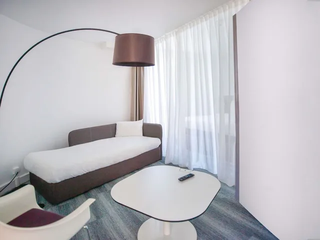 جناح سوبيريور بسرير مزدوج وسرير فردي، Novotel Suites Paris Issy Les Moulineaux 3/7