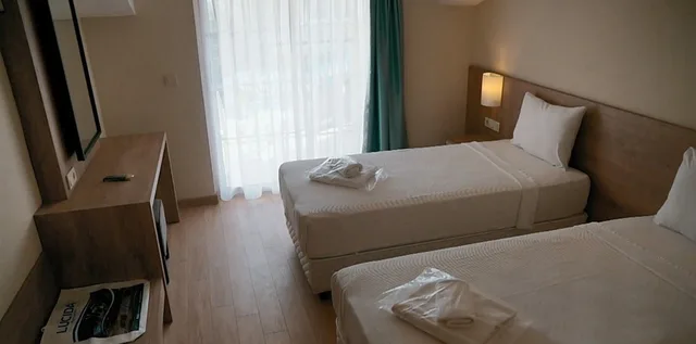 غرفة قياسية بسرير مزدوج، Lucida Beach Hotel 1/1