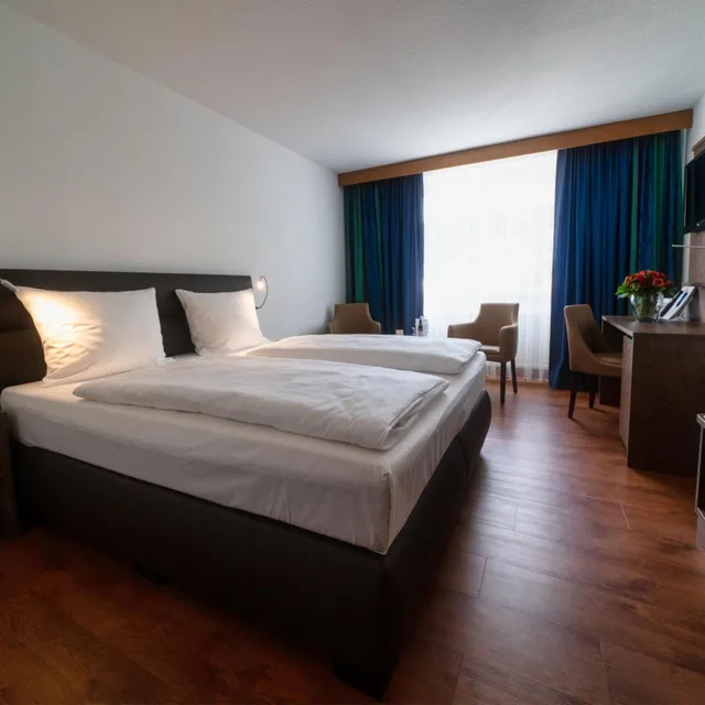 Room, Double Bed, Hotel Fortuna 1/2