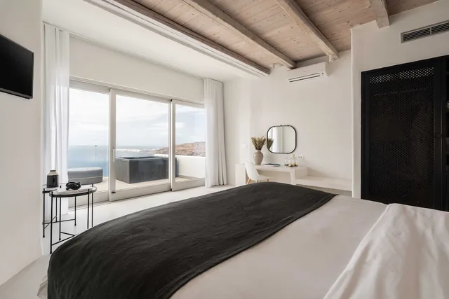 Mini, Premium, Queen Bed, Caldera View, Plunge Pool، Rocabella Deluxe Suites And Spa 4/10