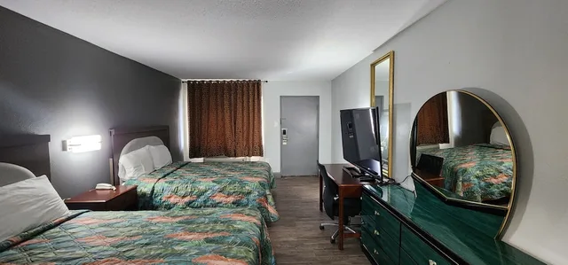 2 Queen Bed Smoking, Eagle Inn by Hotel O Richmond Midlothian Turnpike 9/10