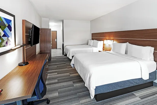 غرفة قياسية بسريرين كوين لذوي الإعاقة، Holiday Inn Express Hotel And Suites Del Rio 3/8