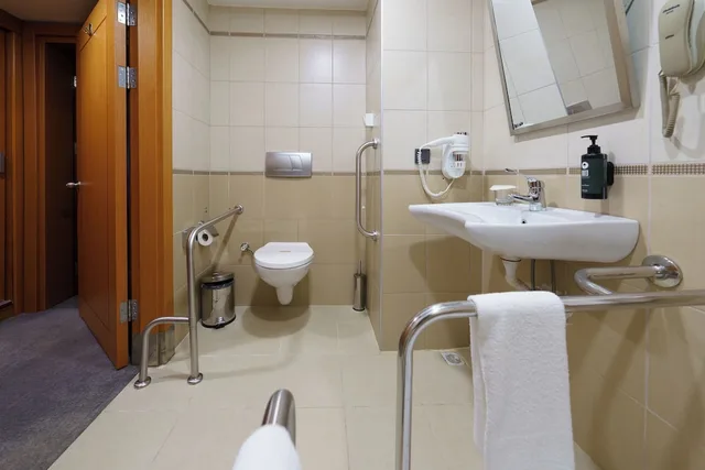 غرفة بسريرين منفصلين لذوي الإعاقة، La Quinta by Wyndham Giresun 7/8