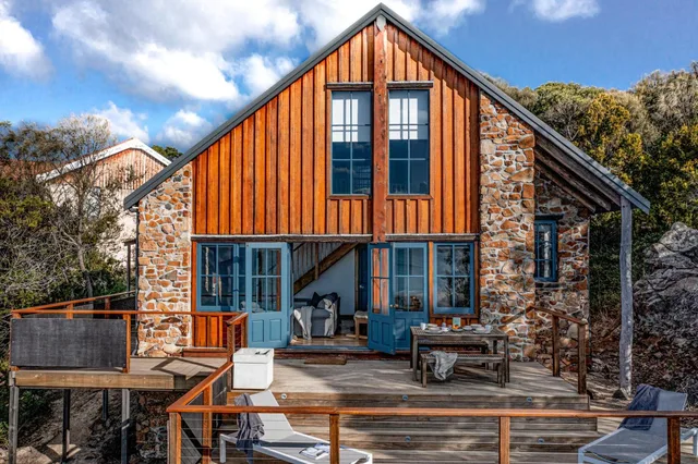 Honeymoon, Spa, Studio، Piermont Retreat Swansea 1/2