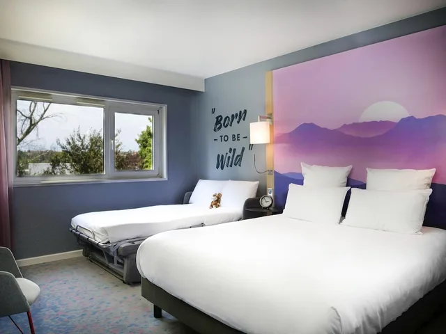 غرفة سوبيريور بسرير مزدوج مع أريكة، MERCURE ANNEMASSE PORTE DE GENEVE 2/7