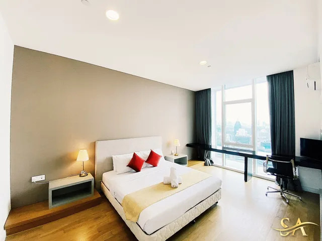 شقة تنفيذية بفراش فوتون وسرير كينج وسرير فردي بغرفتي نوم، Platinum Service Suite at The Face 1/7