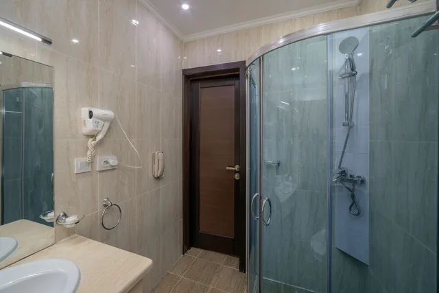 غرفة قياسية مفردة بسرير كوين، Jannat Regency 8/10