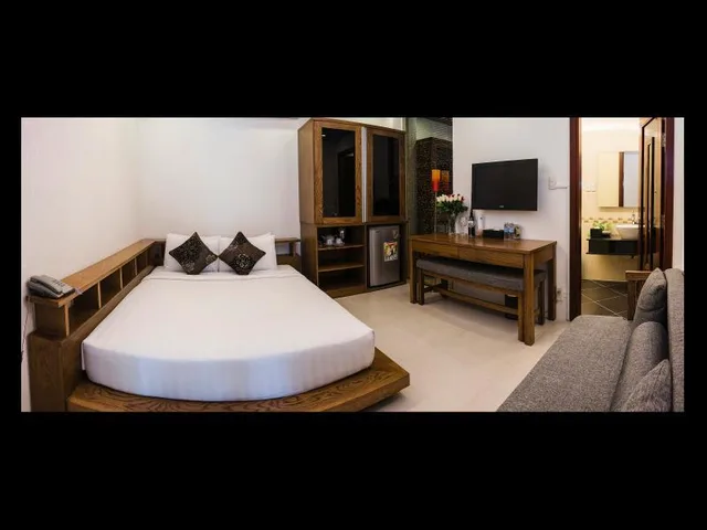 غرفة قياسية بسرير كوين، Valentine Hotel 2/2