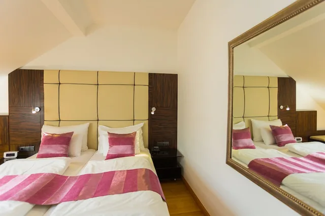 شقة بسرير مزدوج وسرير فردي بمطبخ صغير، Best Western Plus Hotel Arcadia 1/7