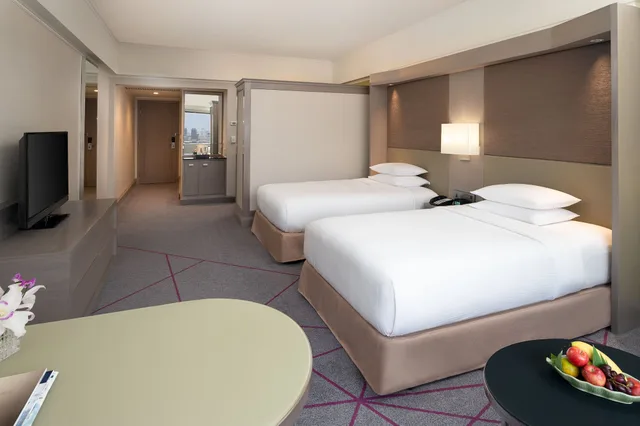 غرفة بريميوم بسريرين منفصلين، Crowne Plaza Bangkok Lumpini Park 3/8