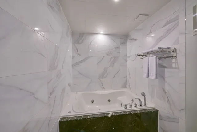 غرفة قياسية بسريرين مزدوجين، Madrid Hotel Gwangju 3/4
