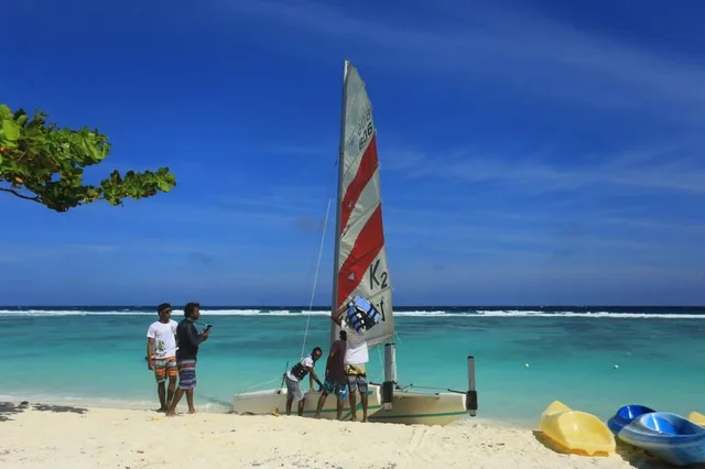 Ripple Beach Inn، Male 46/50