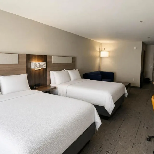 جناح بسريرين، Holiday Inn Express Hotel & Suites Murphy 1/6