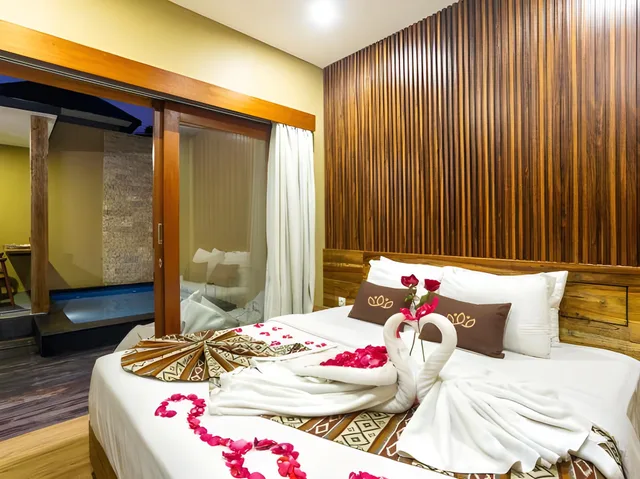 1 Bedroom, Signature, Villa, King Bed, Plunge Pool، Radea Villa 1/3