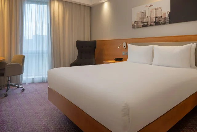 غرفة بسرير كوين، Hampton by Hilton London Waterloo Hotel 1/5