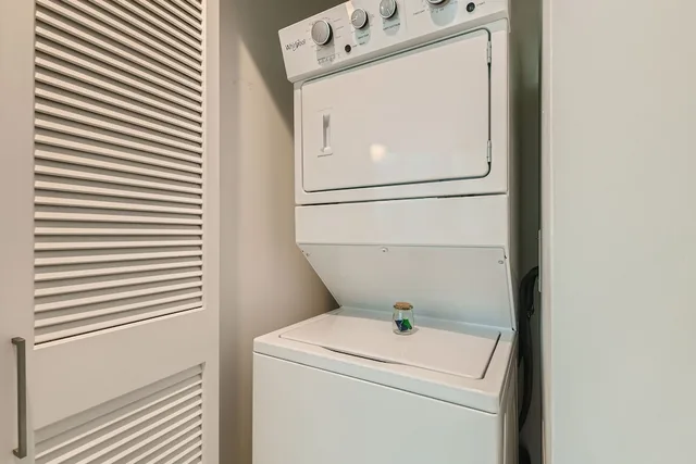 شقة بسرير كوين بغرفة نوم واحدة بمطبخ، Sentral Michigan Avenue 5/5