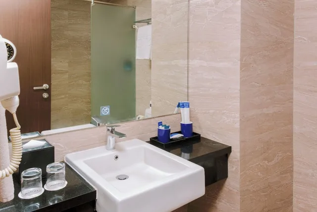 غرفة بريميير ديلوكس بسرير كوين، Aston Gorontalo Hotel & Convention Center 4/5