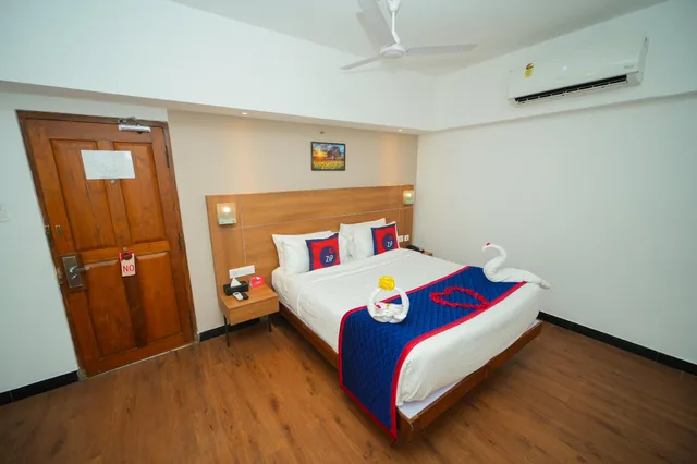 غرفة ديلوكس بسرير كينج، Zip by Spree Hotel Mangala International 1/2