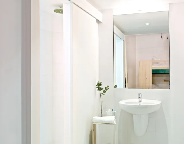 Mixed Dorm, 4 People, Shared Bathroom، The Hat Hostel 3/4
