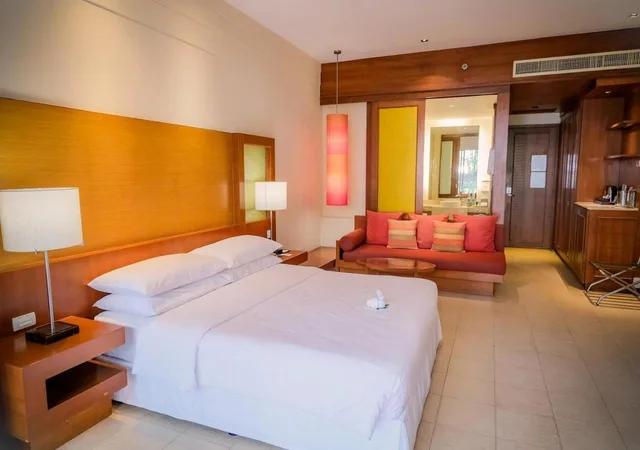 Guest Room, King Bed, Side Pool View، Sheraton Hua Hin Resort And Spa 4/10