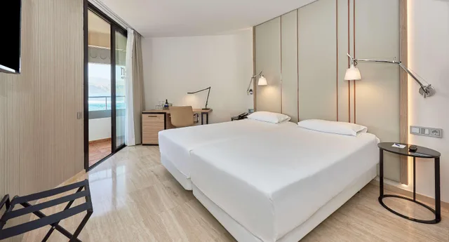 غرفة سوبيريور بسرير مزدوج بشرفة، Nh Imperial Playa 3/8