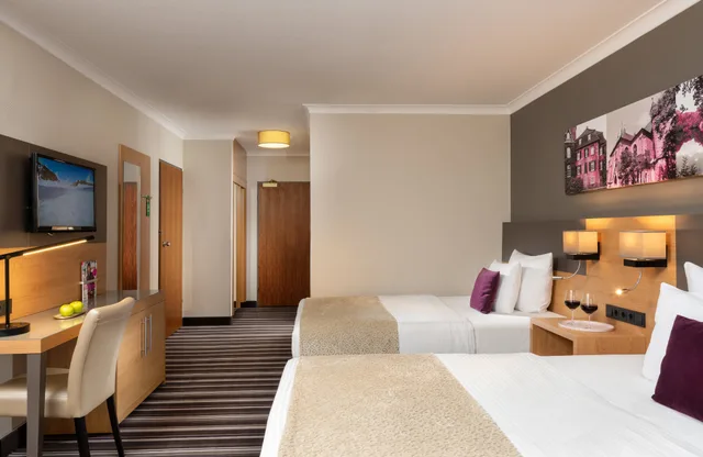 غرفة سوبيريور رباعية، Leonardo Hotel Dusseldorf Airport Ratingen 6/10