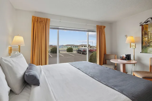 Room, Queen Bed, Village View، Alsi Resort 1/3