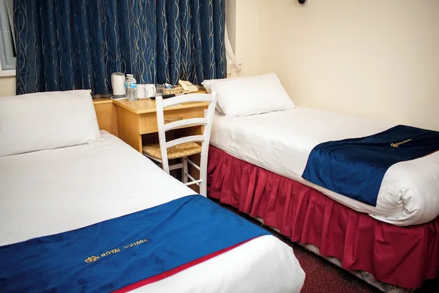غرفة قياسية بسريرين منفصلين، Royal Square Hotel - NEC & Birmingham Airport 5/6