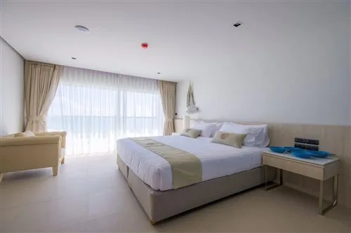 غرفة ديلوكس بسرير مزدوج أو سريرين منفصلين بإطلالة على البحر، Worita Cove Hotel 1/1