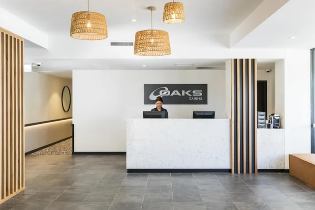 Oaks Cairns Hotel، كيرنز، كوينزلاند 6/93