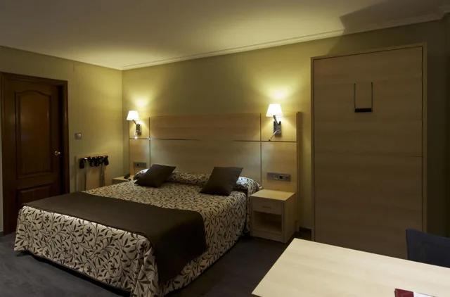 غرفة بسرير مزدوج أو سريرين منفصلين، HOTEL FRANCISCO II 3/10