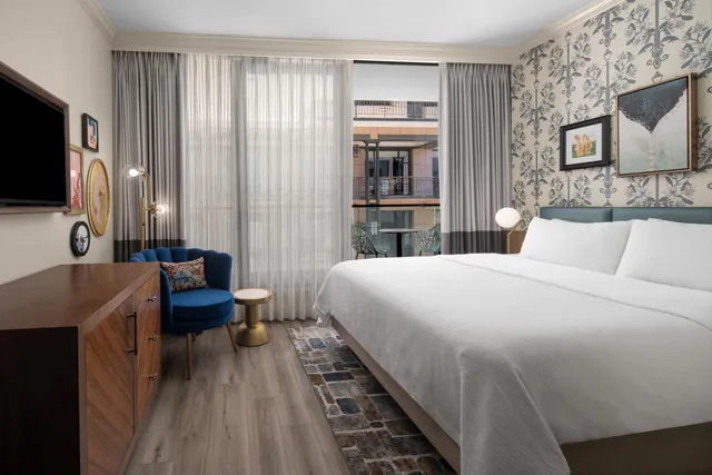 غرفة بريميوم بسرير كينج بإطلالة على المدينة، Hotel Indigo New Orleans French Quarter 1/5