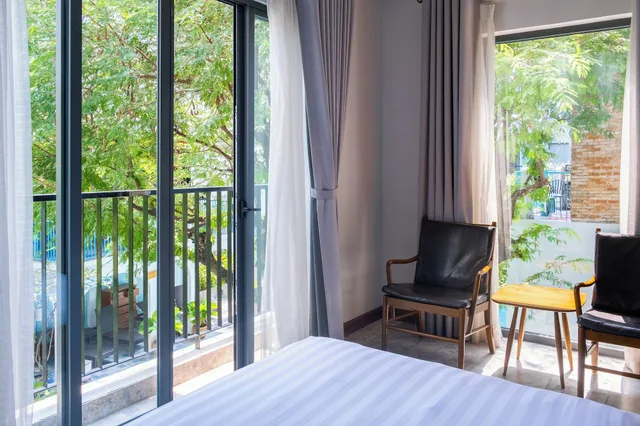 Family, 1 King and 1 Single Beds, Pool Access، Salmalia Boutique Hotel & Spa 2/4