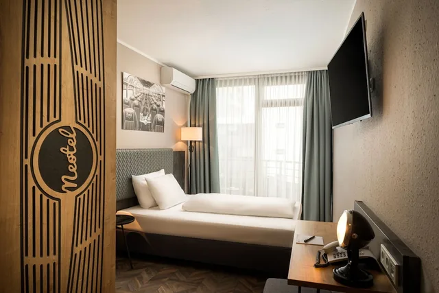 غرفة قياسية مفردة، ANA Neotel, Trademark Collection by Wyndham 10/13