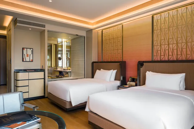 Resort, Double Bed، MGM COTAI 1/1