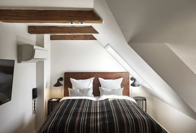 جناح جونيور بسرير كوين، 71 Nyhavn Hotel 1/1