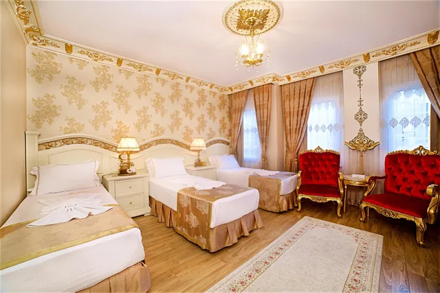 غرفة ثلاثية، White House Hotel Istanbul 9/10