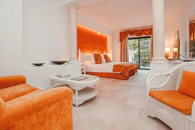 Junior Suite, Balcony or Terrace, Lago Garden Apartsuites & Spa Hotel 2/3