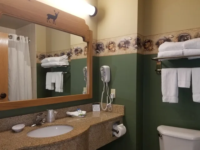 غرفة أساسية بسرير كوين مع أريكة، Splash Universe Resort 4/4